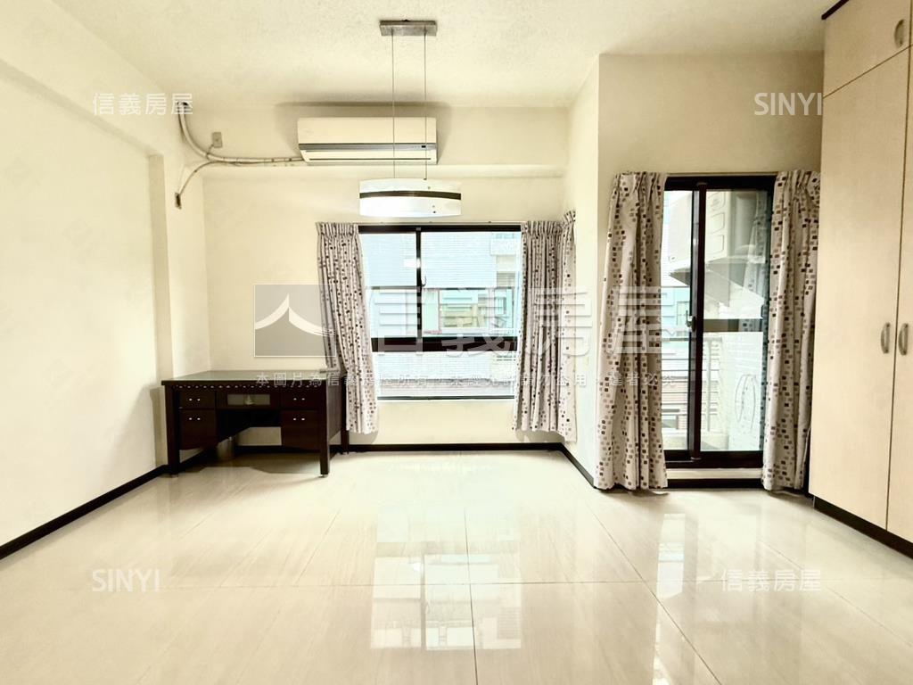 裕文學區面寬雙車墅房屋室內格局與周邊環境