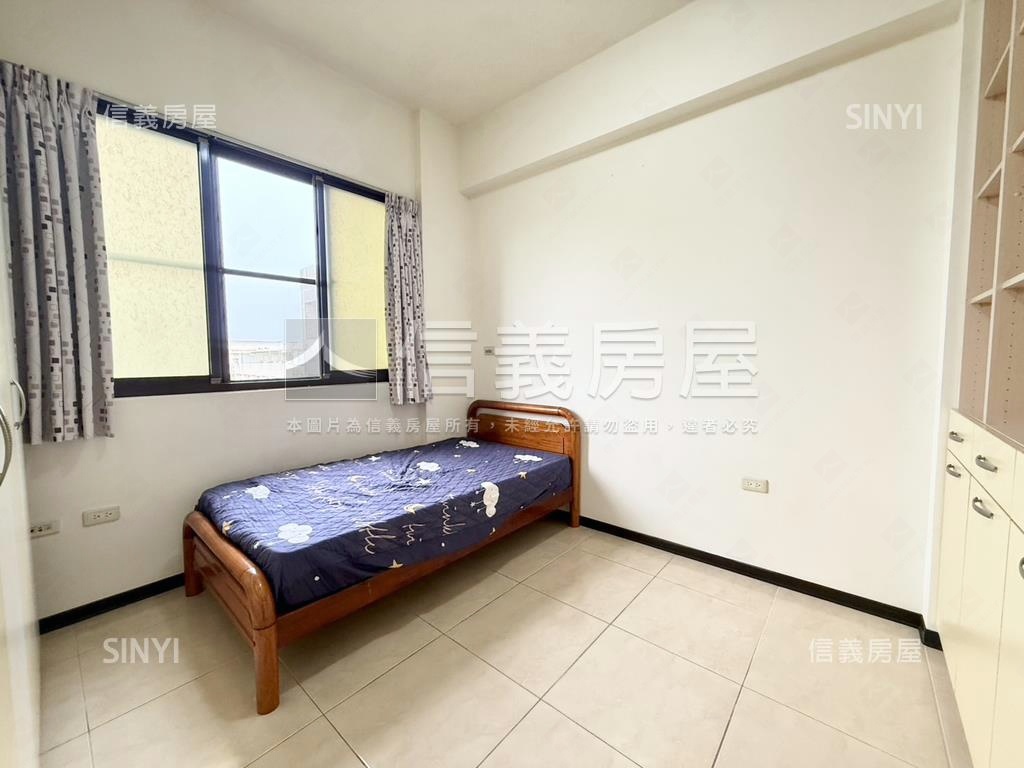 裕文學區面寬雙車墅房屋室內格局與周邊環境