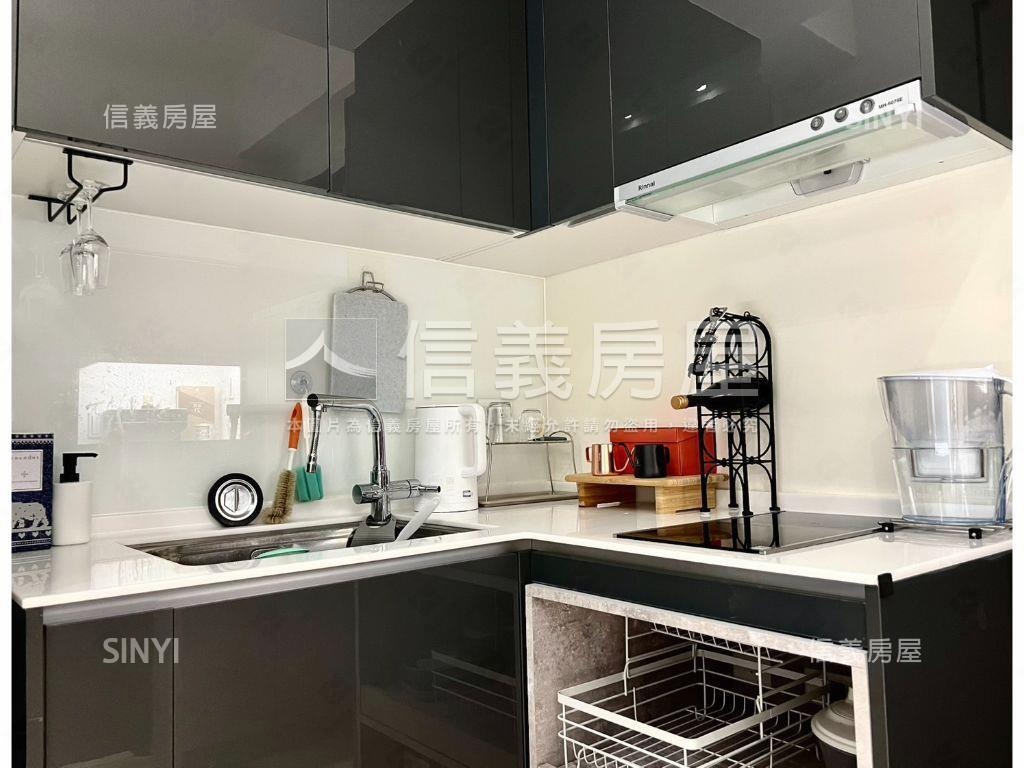 親家７ＵＰ精美一房車位房屋室內格局與周邊環境