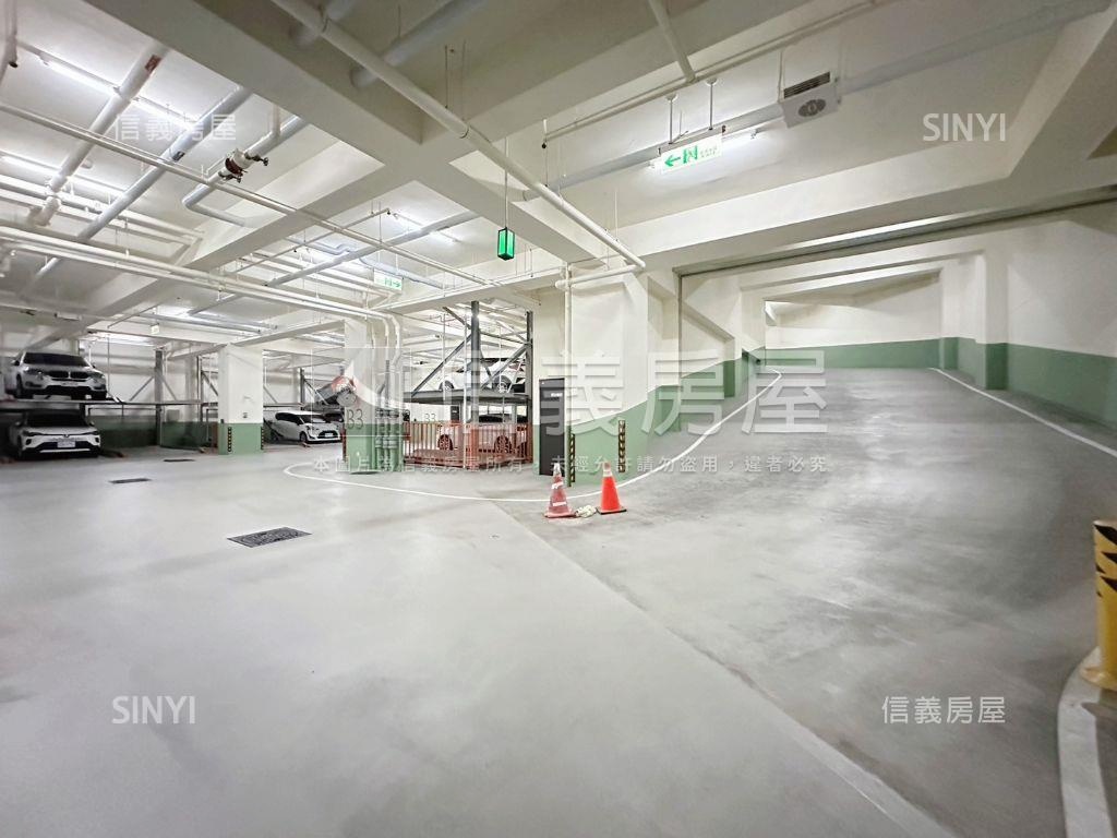 親家７ＵＰ精美一房車位房屋室內格局與周邊環境