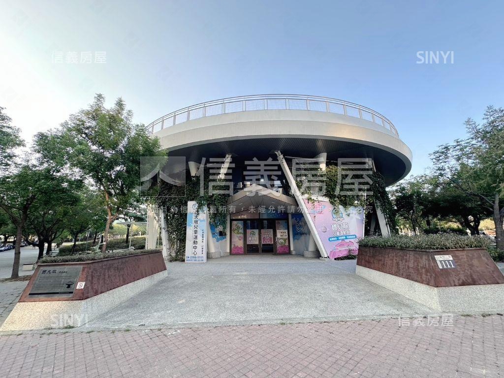 親家７ＵＰ精美一房車位房屋室內格局與周邊環境