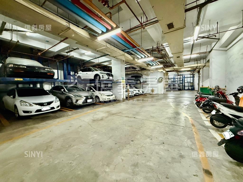軍校旁邊間漂亮３房車位房屋室內格局與周邊環境