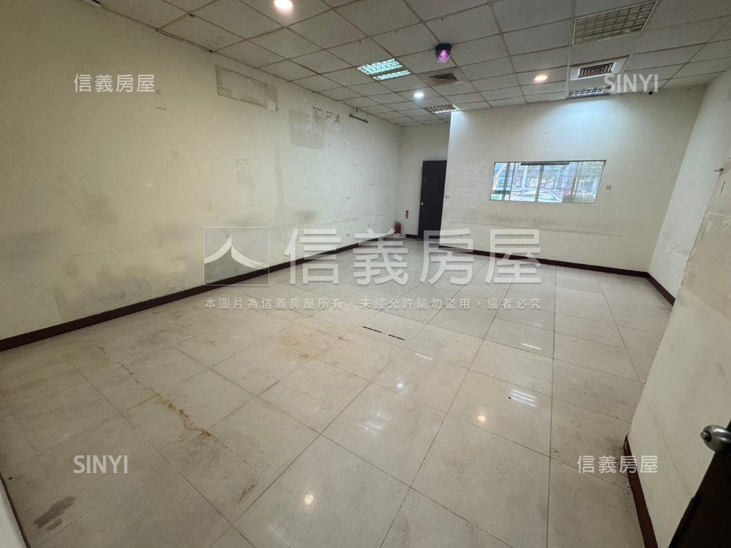 極品✿北屯大面寬燙金店面房屋室內格局與周邊環境