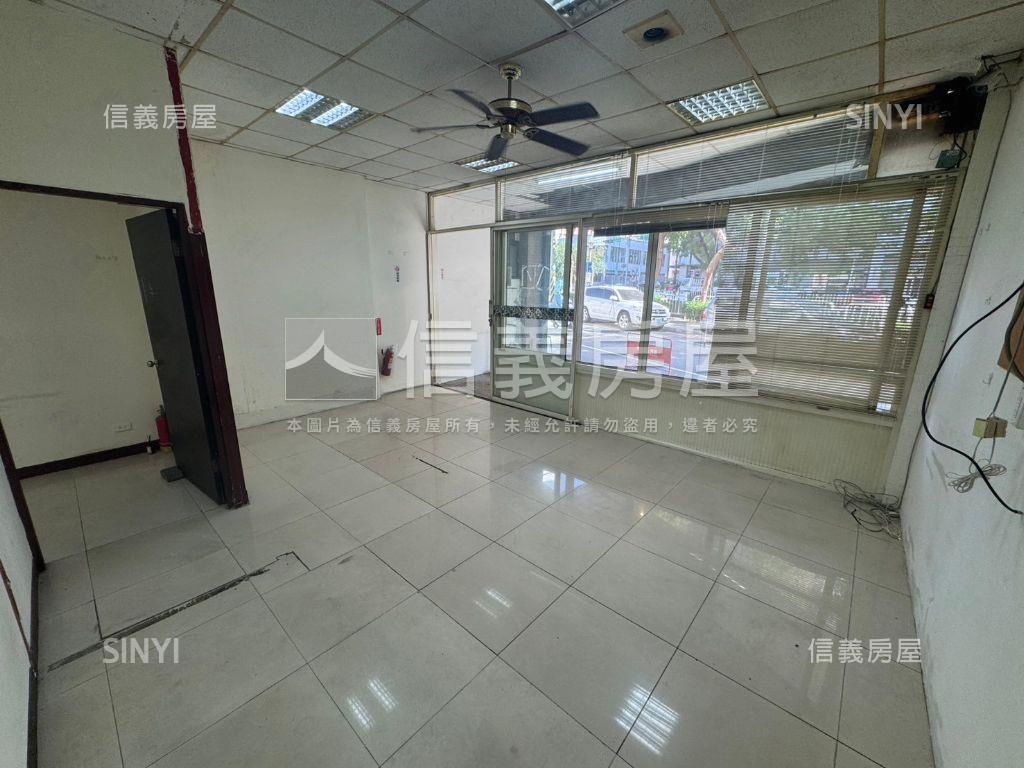極品✿北屯大面寬燙金店面房屋室內格局與周邊環境
