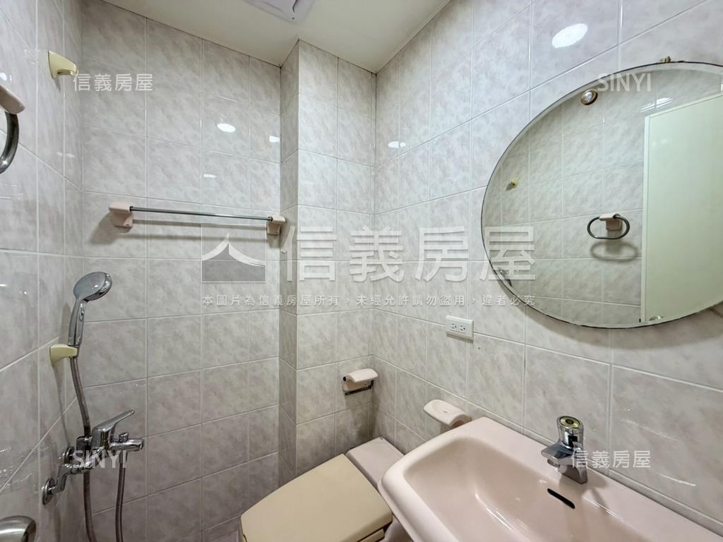 優客里鄰景觀三房車位房屋室內格局與周邊環境