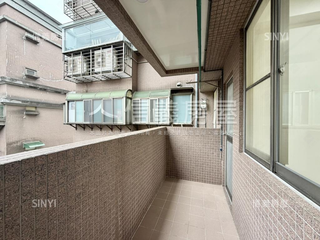 優客里鄰景觀三房車位房屋室內格局與周邊環境