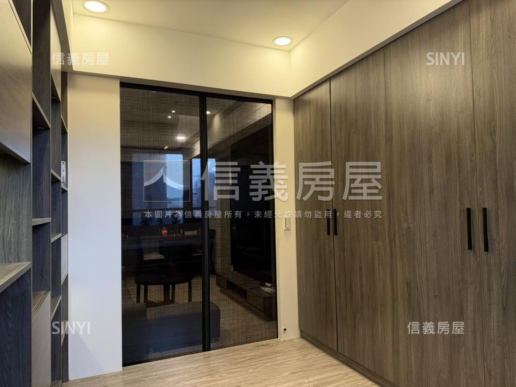 合康新世紀美裝潢兩房房屋室內格局與周邊環境