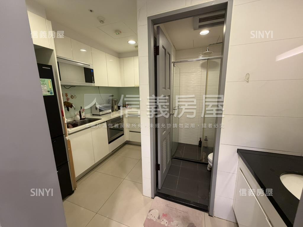 合康新世紀美裝潢兩房房屋室內格局與周邊環境