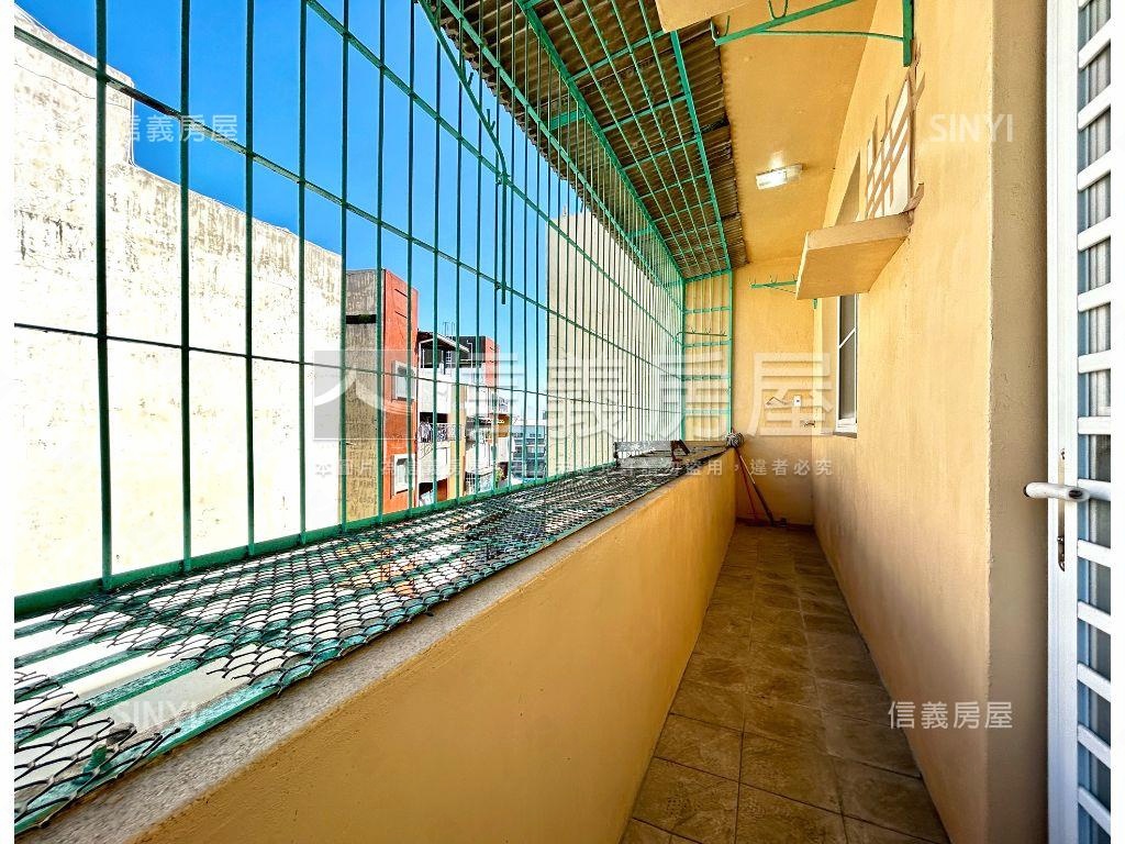 近文山邊間採光公寓三房房屋室內格局與周邊環境