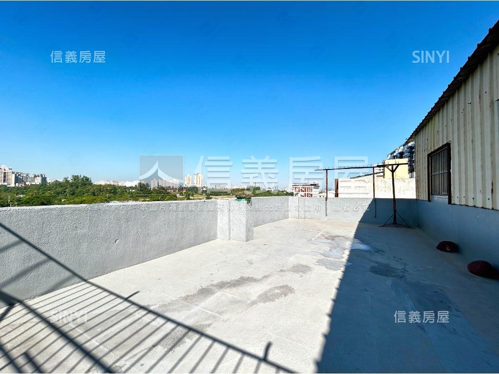 近文山邊間採光公寓三房房屋室內格局與周邊環境