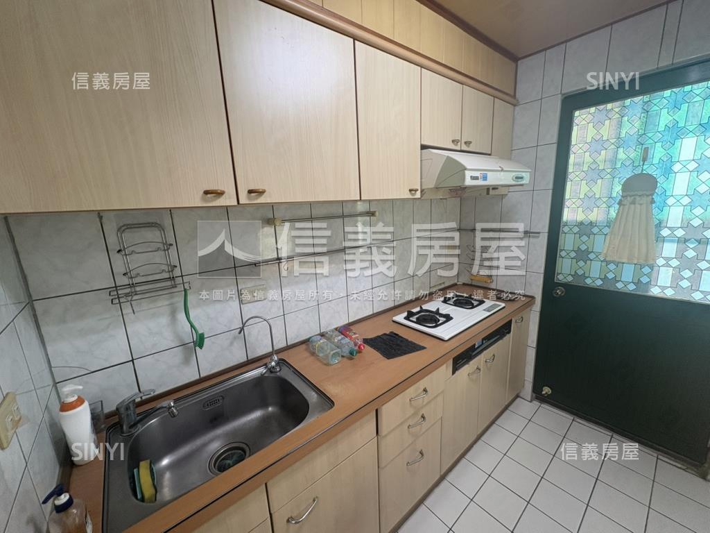 龍寶視野美三房平車房屋室內格局與周邊環境