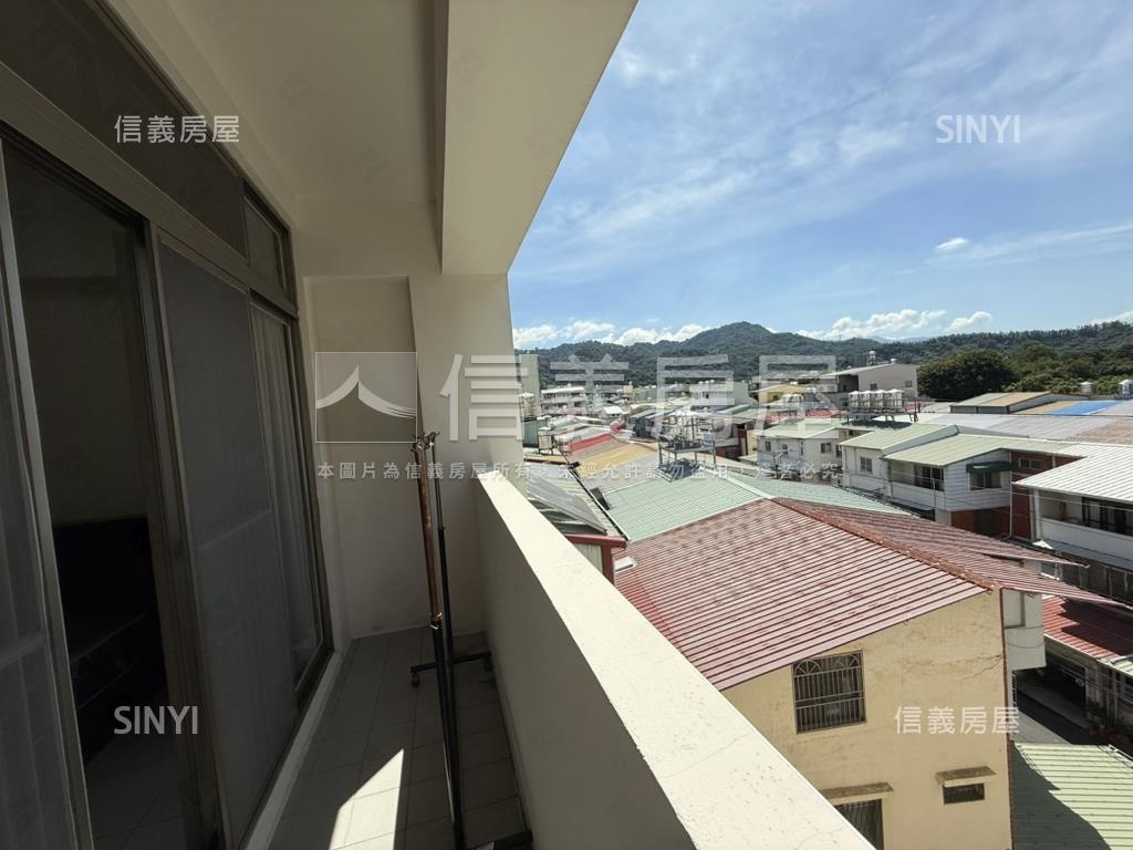 採光超好。電梯三房房屋室內格局與周邊環境
