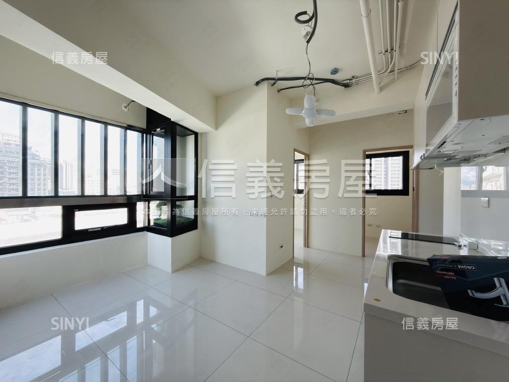 合砌雲開景觀８樓房屋室內格局與周邊環境