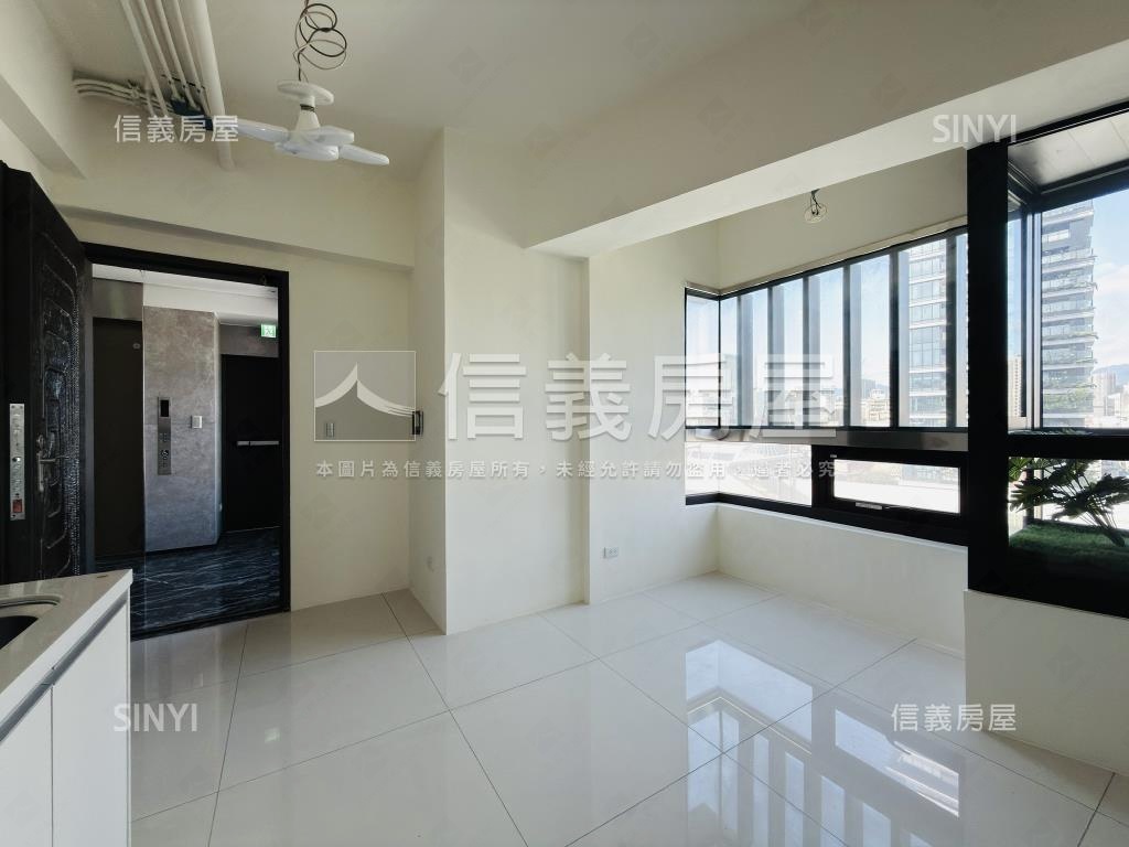 合砌雲開景觀８樓房屋室內格局與周邊環境