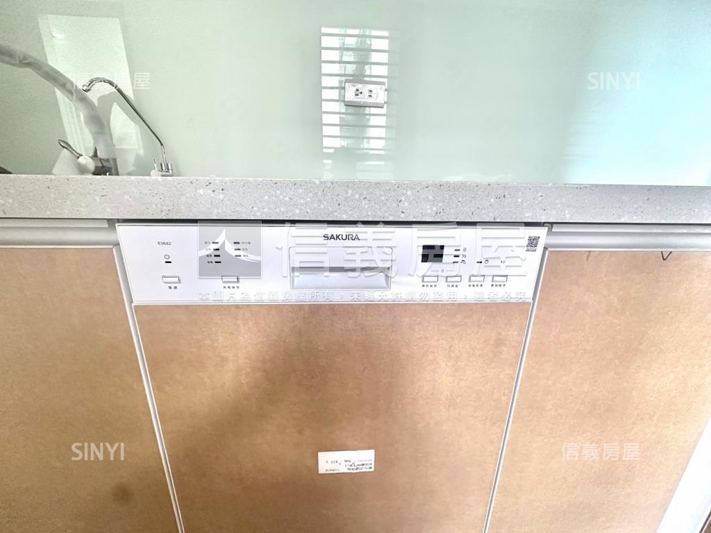 荷蘊謙３Ｆ獨棟雙衛房屋室內格局與周邊環境
