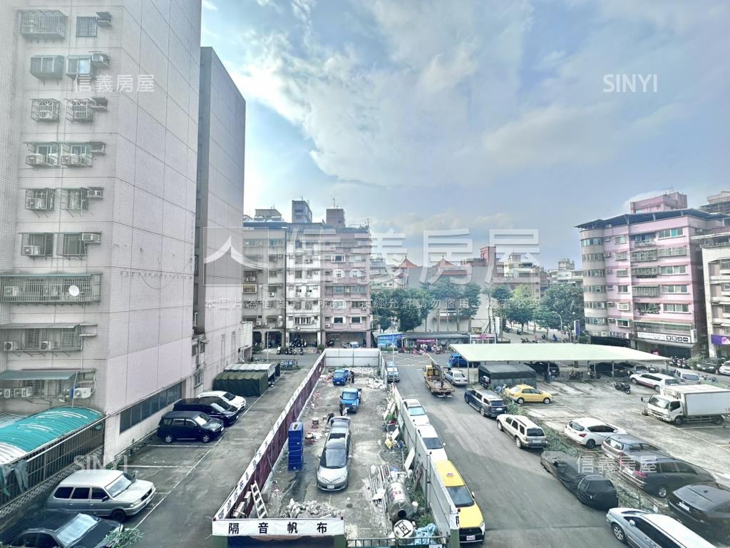 荷蘊謙３Ｆ獨棟雙衛房屋室內格局與周邊環境