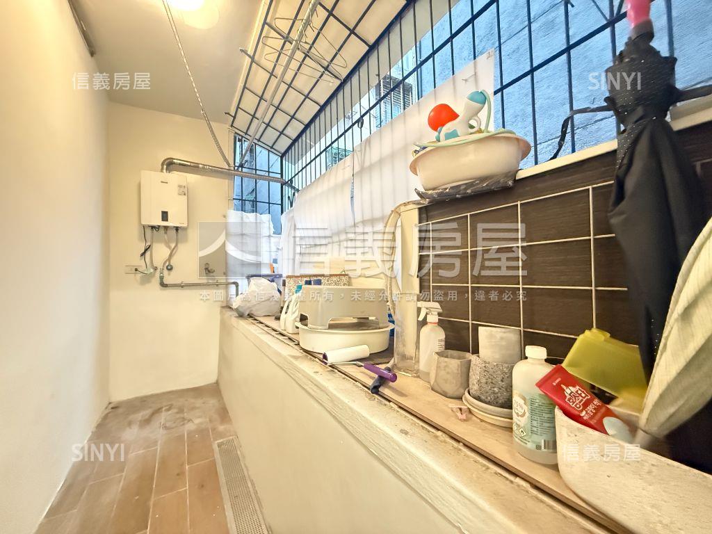 新莊三面採光公寓三樓房屋室內格局與周邊環境