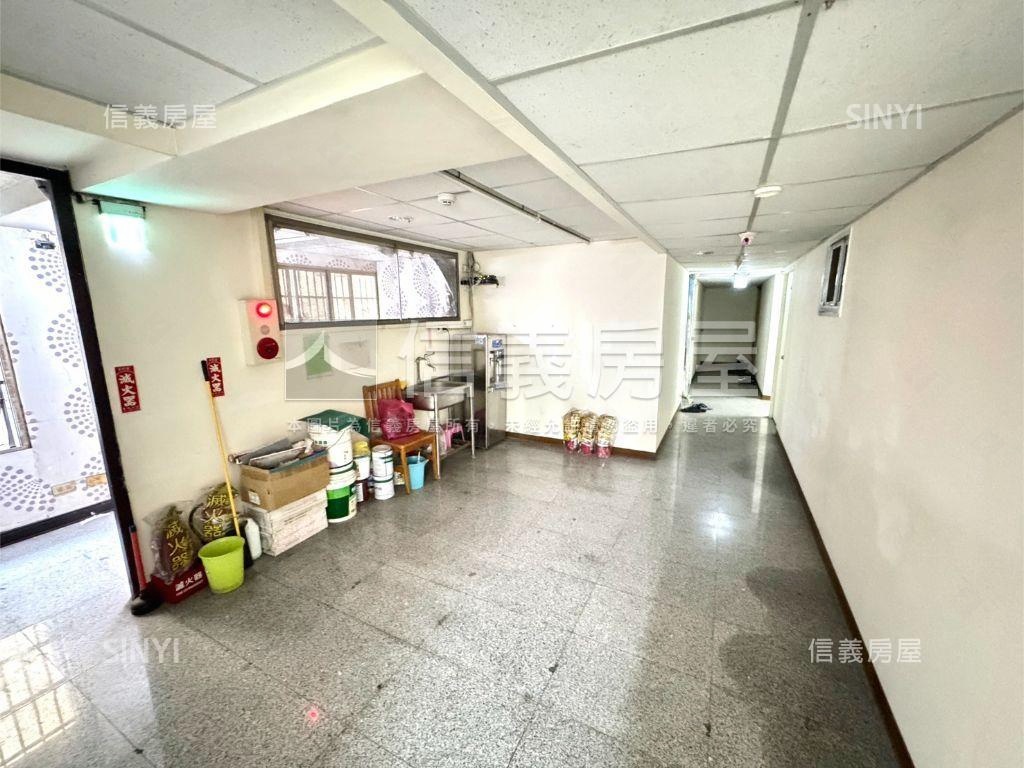 書香名廈前棟五套房屋室內格局與周邊環境