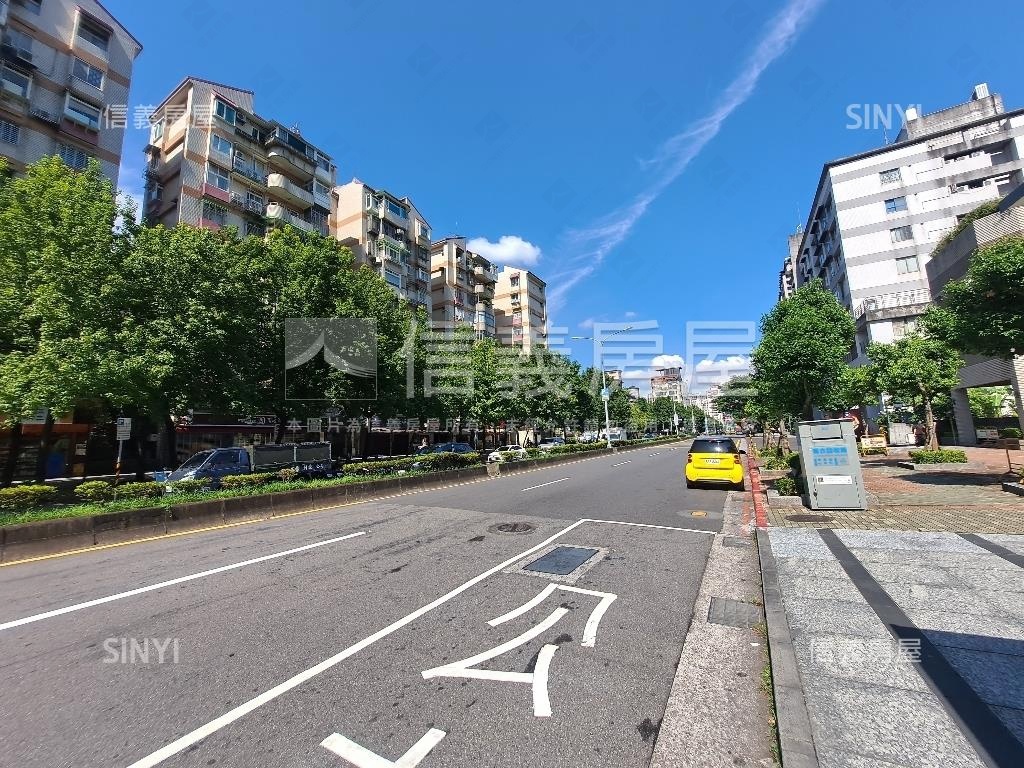 大直萬豪核心挑高店面房屋室內格局與周邊環境