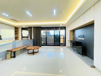 正文山特區綠景雙車位豪邸