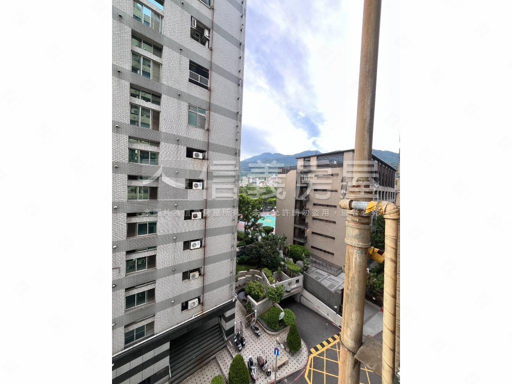 ＜專任＞御之泉精美裝潢房屋室內格局與周邊環境