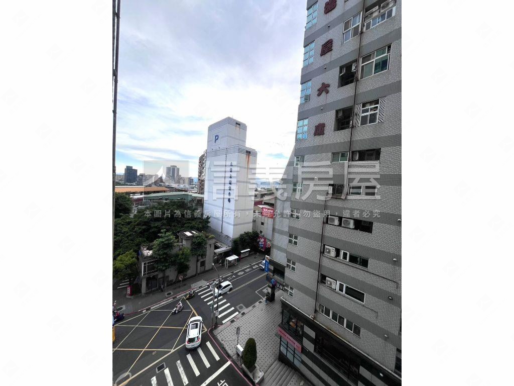 ＜專任＞御之泉精美裝潢房屋室內格局與周邊環境