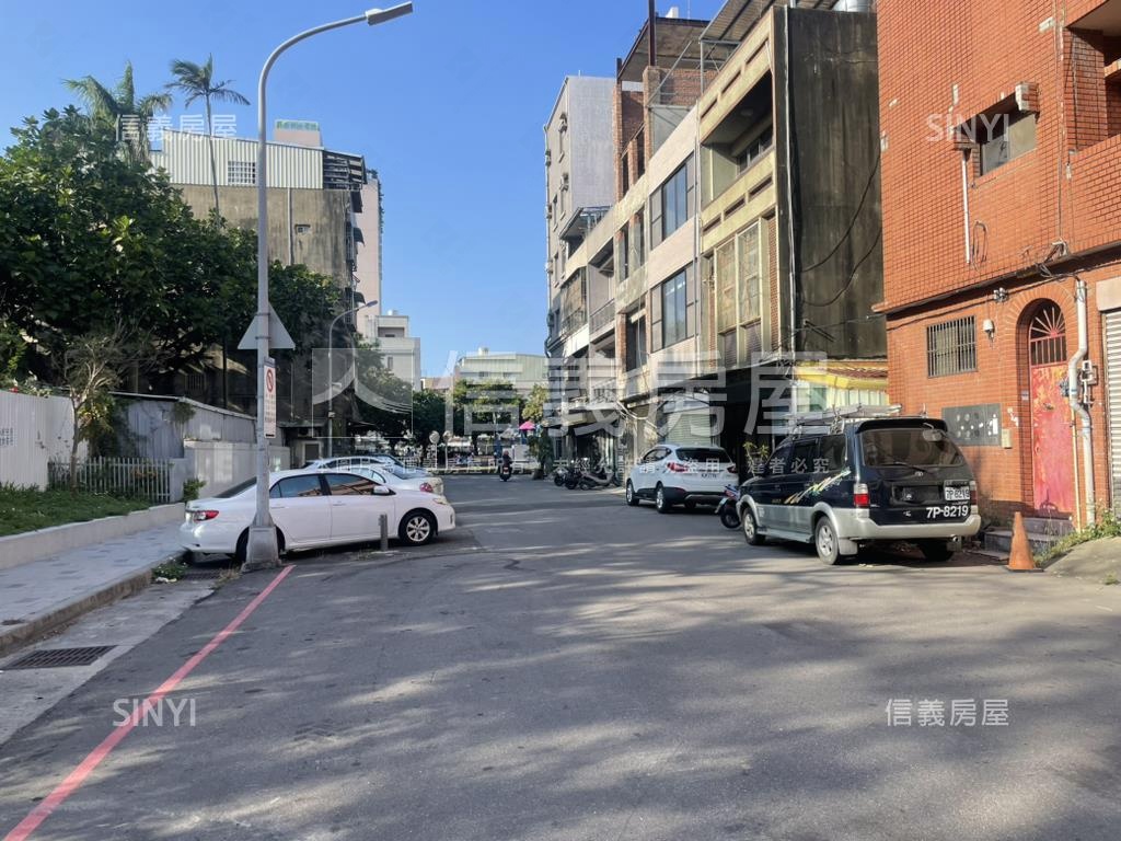 興學街透天房屋室內格局與周邊環境