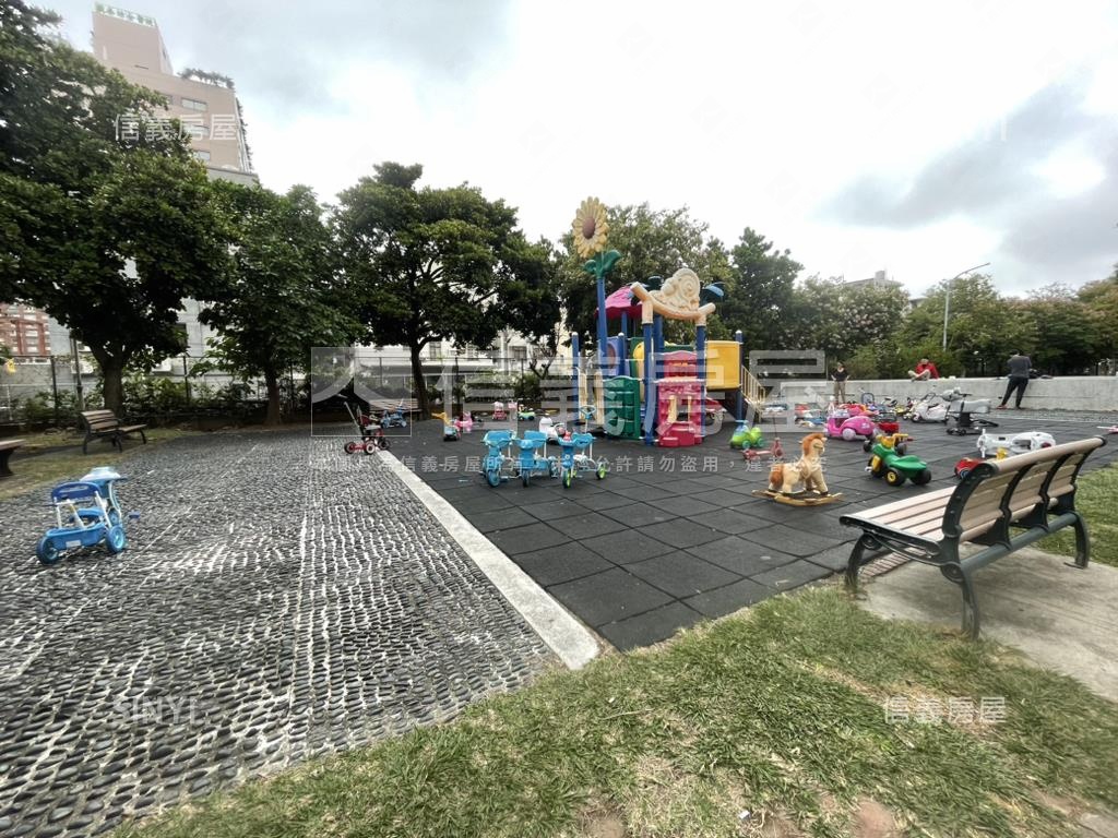 興學街透天房屋室內格局與周邊環境