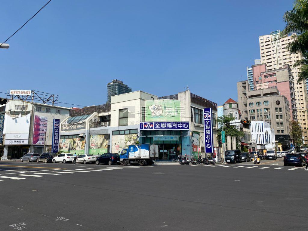 美術館。收租８套投報佳房屋室內格局與周邊環境