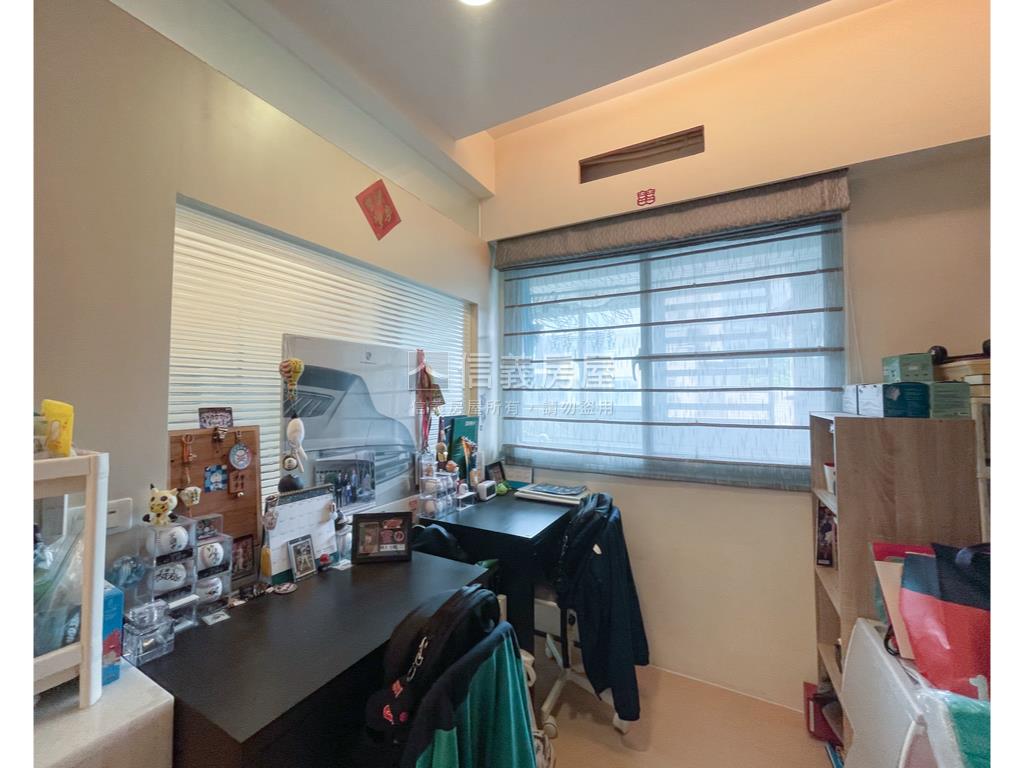 美術館旁舒適三房車位房屋室內格局與周邊環境