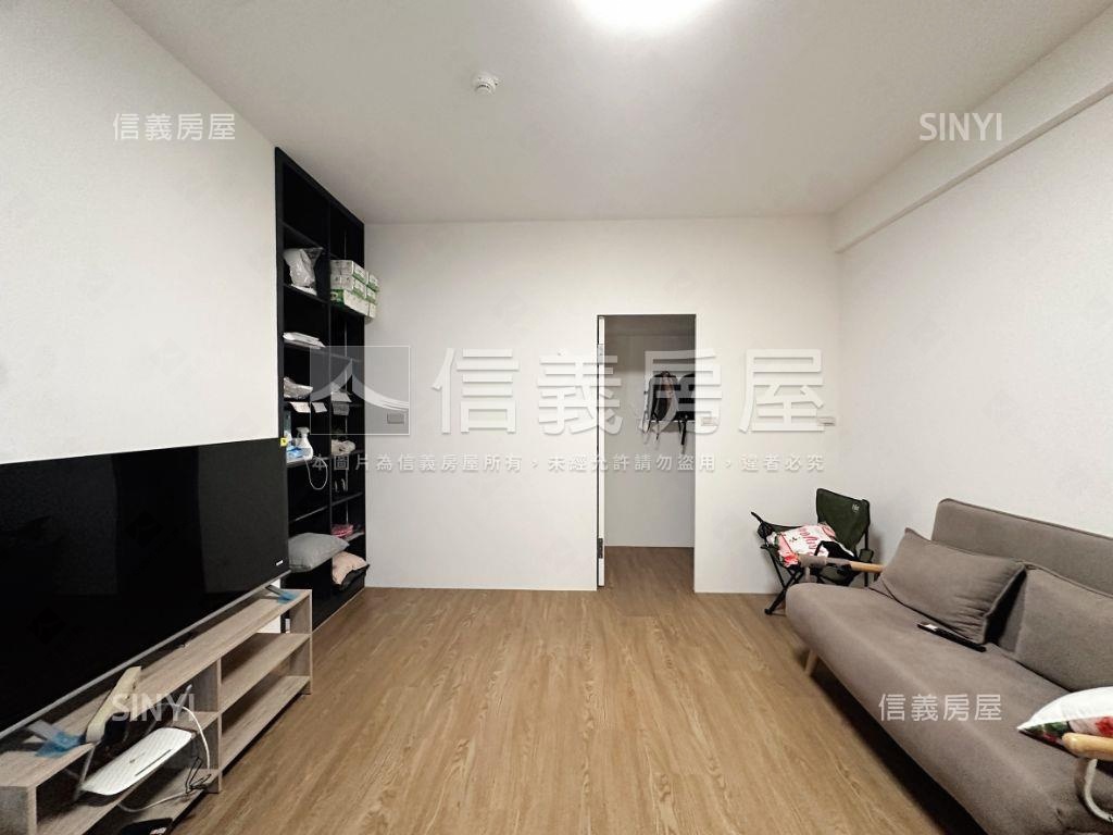 典藏百奕富御挑高大空間房屋室內格局與周邊環境