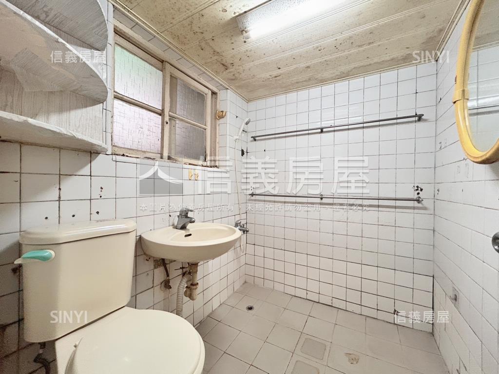 新莊公寓頂加房屋室內格局與周邊環境