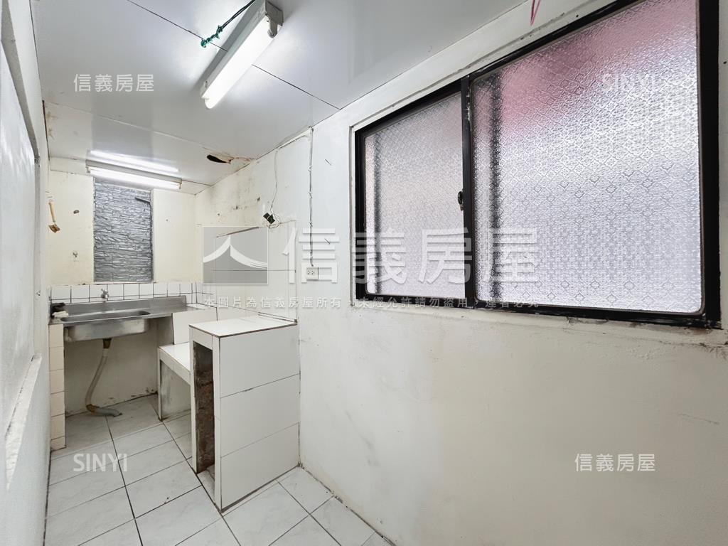 新莊公寓頂加房屋室內格局與周邊環境