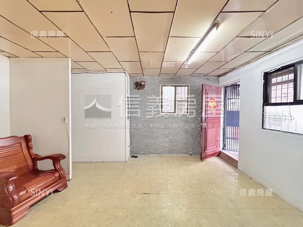 新莊公寓頂加房屋室內格局與周邊環境