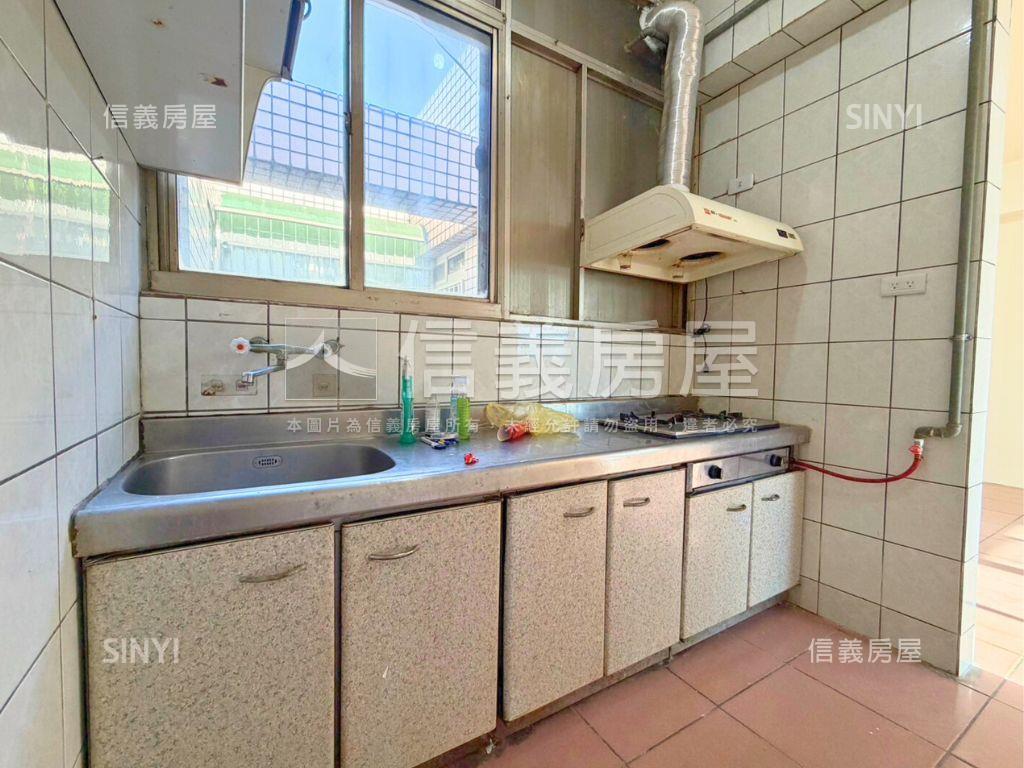 誠意出售近內壢火車站三房房屋室內格局與周邊環境