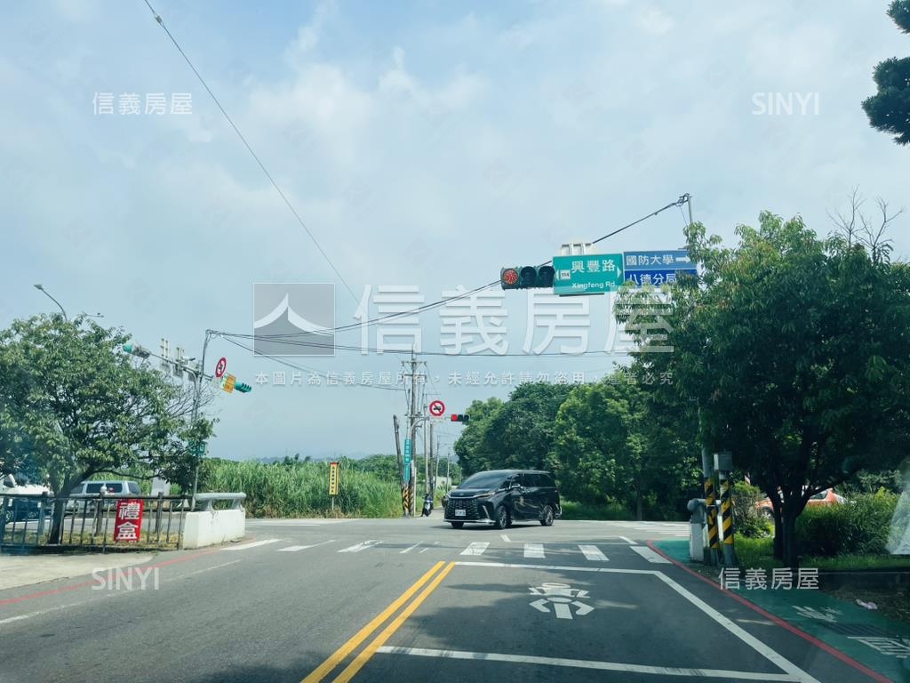 甲建３６坪美超微大透天房屋室內格局與周邊環境