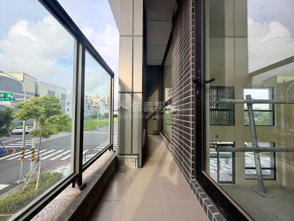 春福年年｜賺錢角窗店面Ａ房屋室內格局與周邊環境
