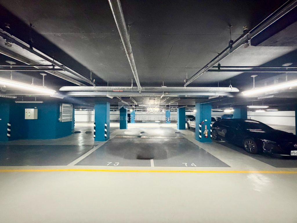 春福年年｜賺錢角窗店面Ａ房屋室內格局與周邊環境