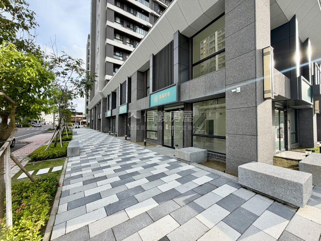 春福年年｜賺錢角窗店面Ａ房屋室內格局與周邊環境