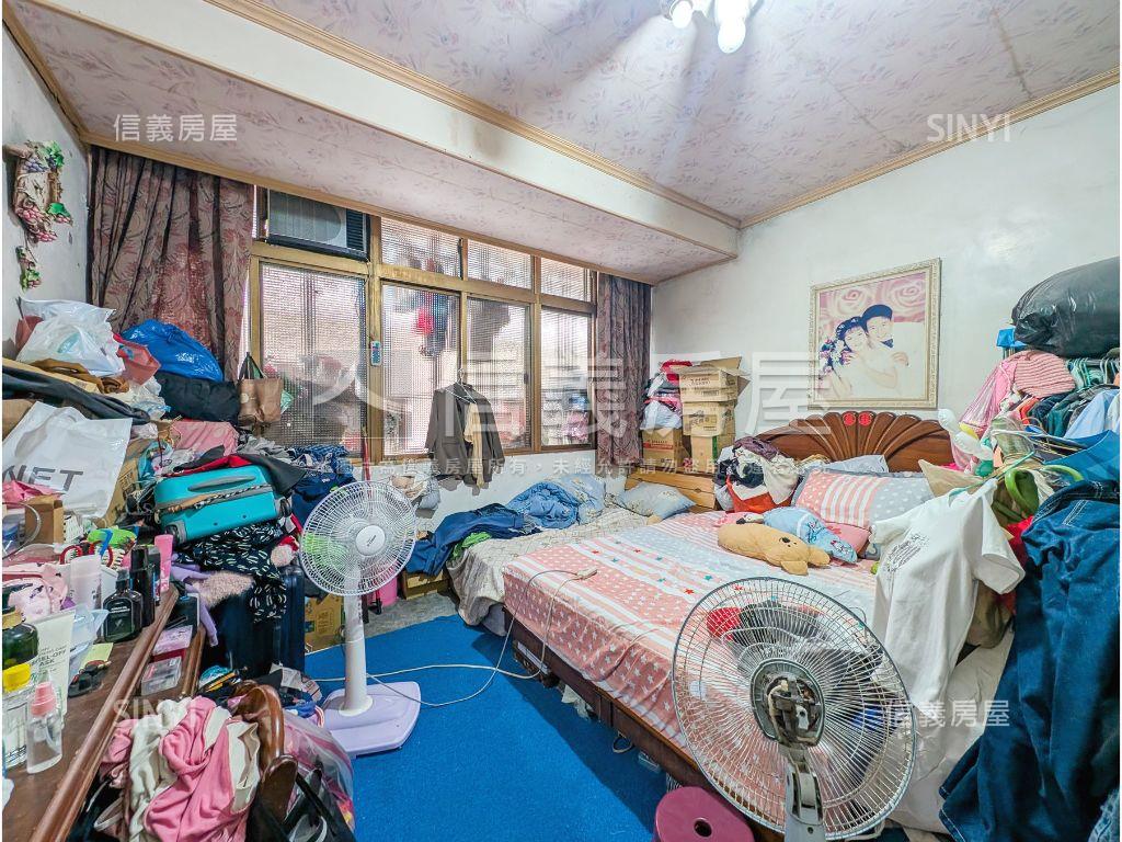 捷運迴龍稀有低總價透天房屋室內格局與周邊環境
