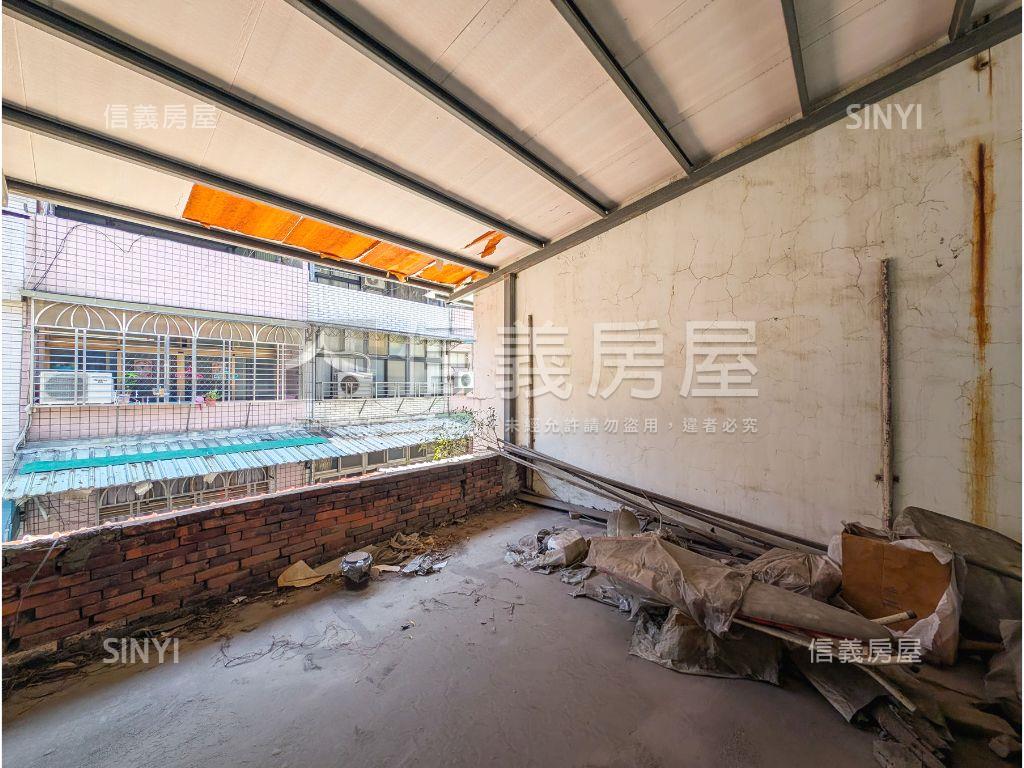 捷運迴龍稀有低總價透天房屋室內格局與周邊環境
