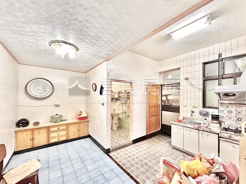 寓見陽光前後陽台美寓房屋室內格局與周邊環境