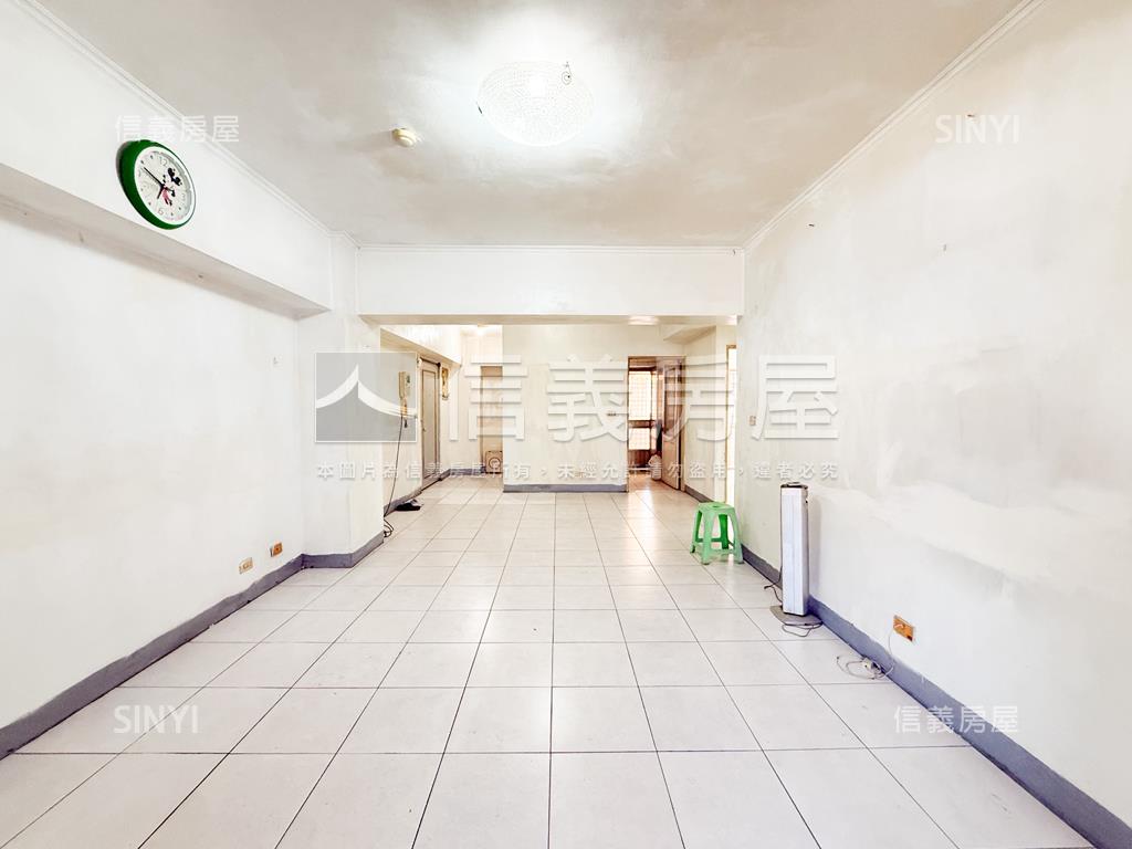 鼎中商圈成家採光美三房房屋室內格局與周邊環境