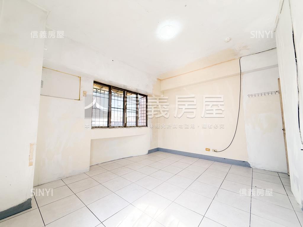 鼎中商圈成家採光美三房房屋室內格局與周邊環境