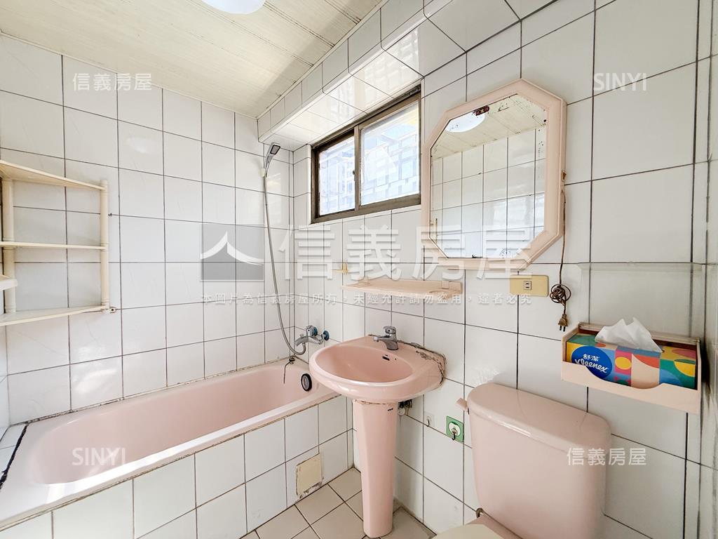 鼎中商圈成家採光美三房房屋室內格局與周邊環境