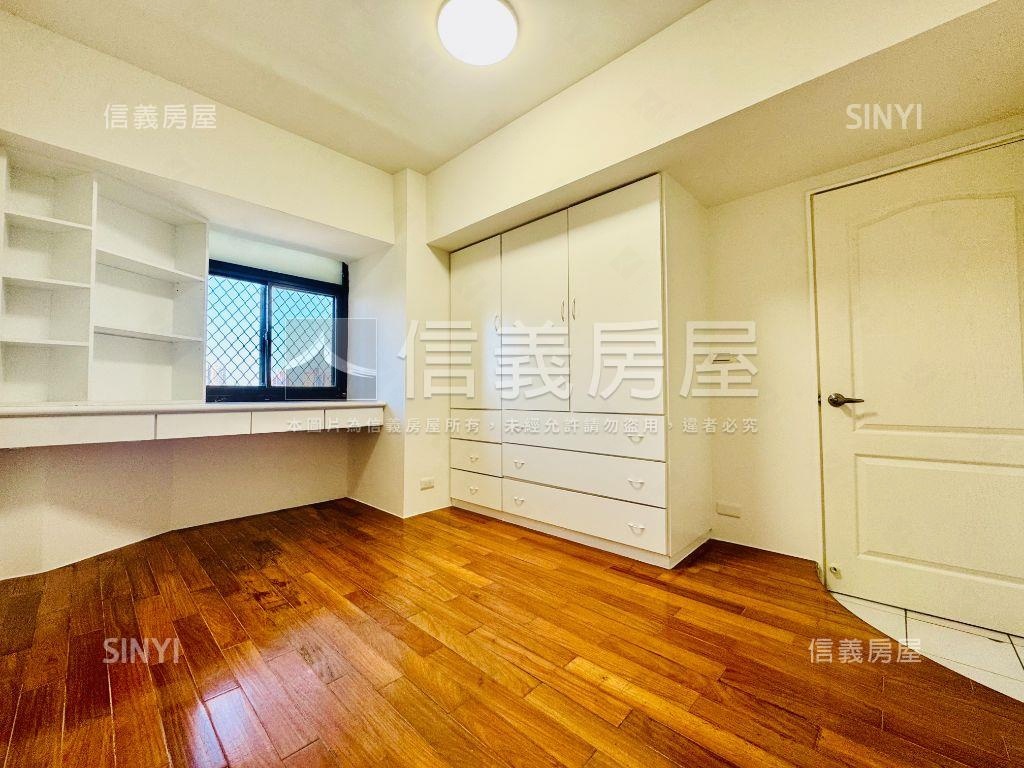 近探索公園美三房房屋室內格局與周邊環境