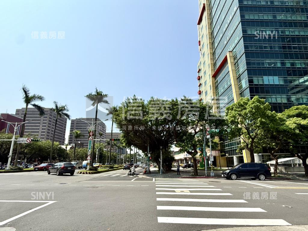 國會大廈高樓美景房屋室內格局與周邊環境