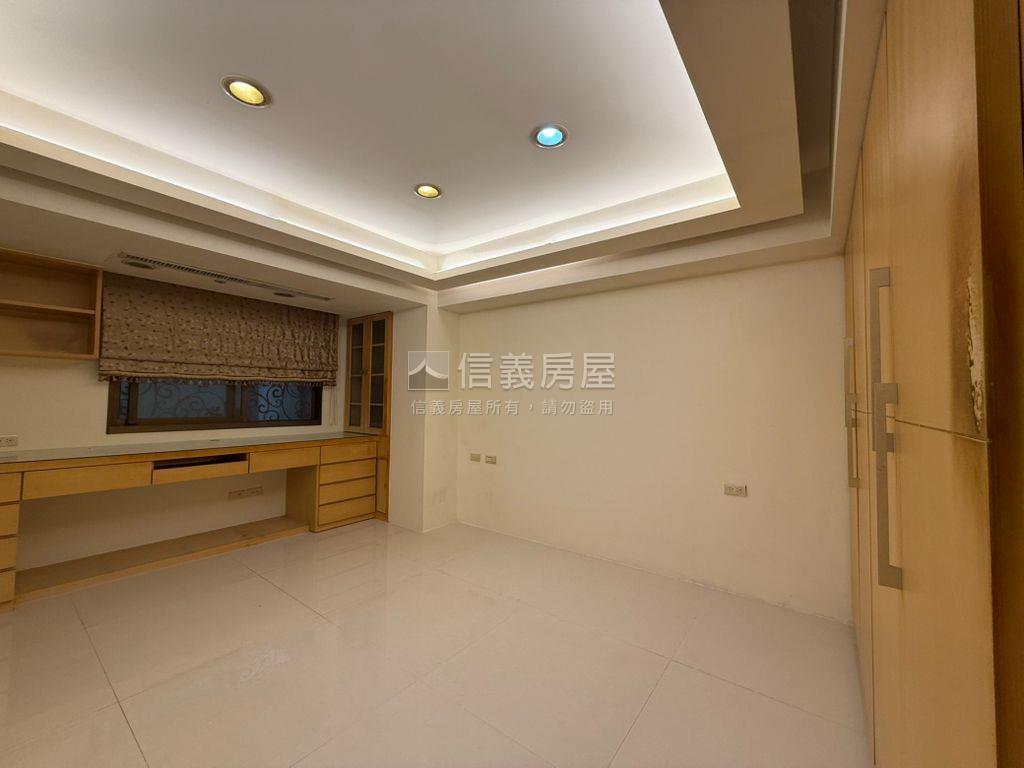 金山臨沂●庭院一樓房屋室內格局與周邊環境