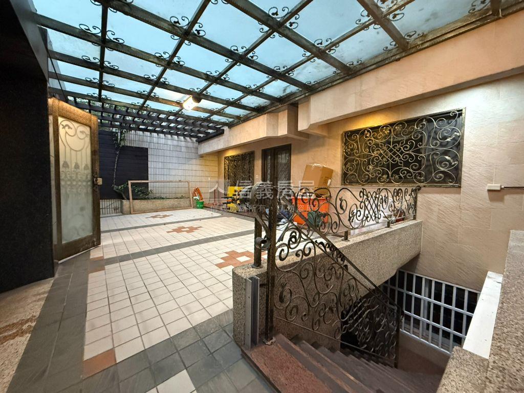 金山臨沂●庭院一樓房屋室內格局與周邊環境