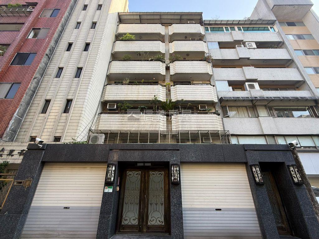 金山臨沂●庭院一樓房屋室內格局與周邊環境